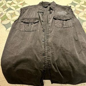 Men’s xl cotton sleeveless Harley Davidson riding shirt.